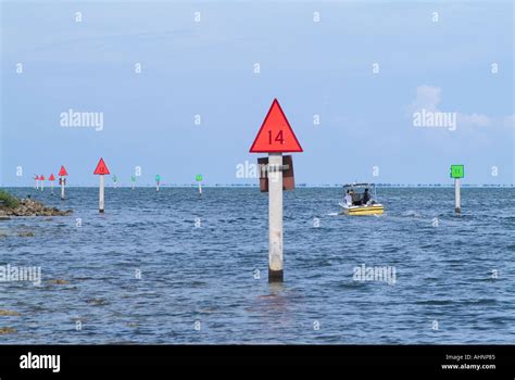 channel markers red and green